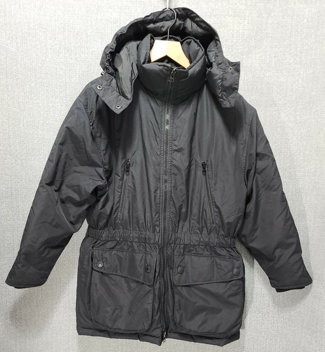 90's Eddie Bauer Women's Puffer Black Hooded Goose Down