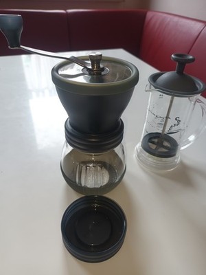 Hario Ceramic Kaffeemühle  Skerton Plus TOP