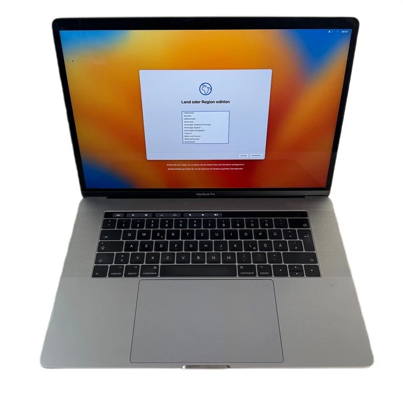 Apple MacBook Pro 2017 Notebook i7-7920H 16GB 512GB SSD Touchbar spacegrey - Bild 2 von 4