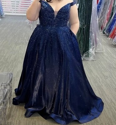 Plus size prom dress Ellie Wilde Size 20