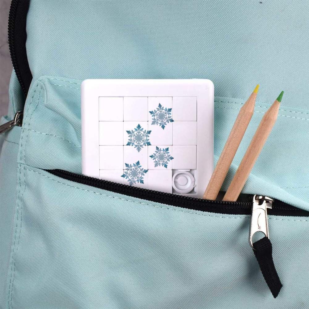 'Classic Snowflakes' Sliding Puzzle (PZ00041224)