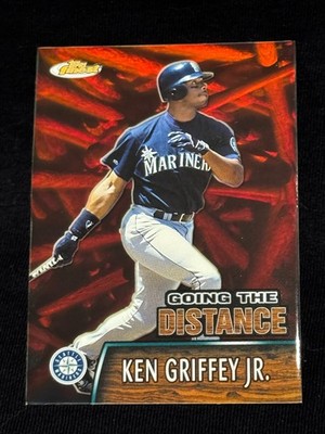 KEN GRIFFEY JR MARINERS 2000 TOPPS FINEST GOING THE DISTANCE HOLOGRAM INSERT #7