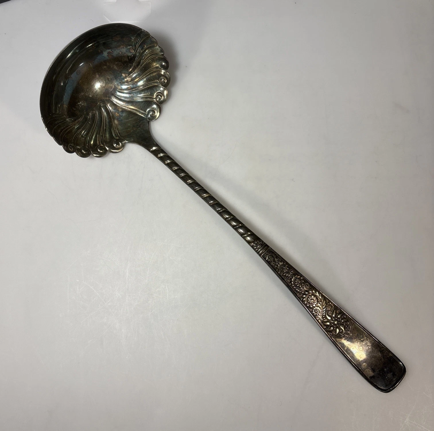 Rogers Bros 1887 Assyrian Ladle 12" Soup Punch A1 Antique Silverplate