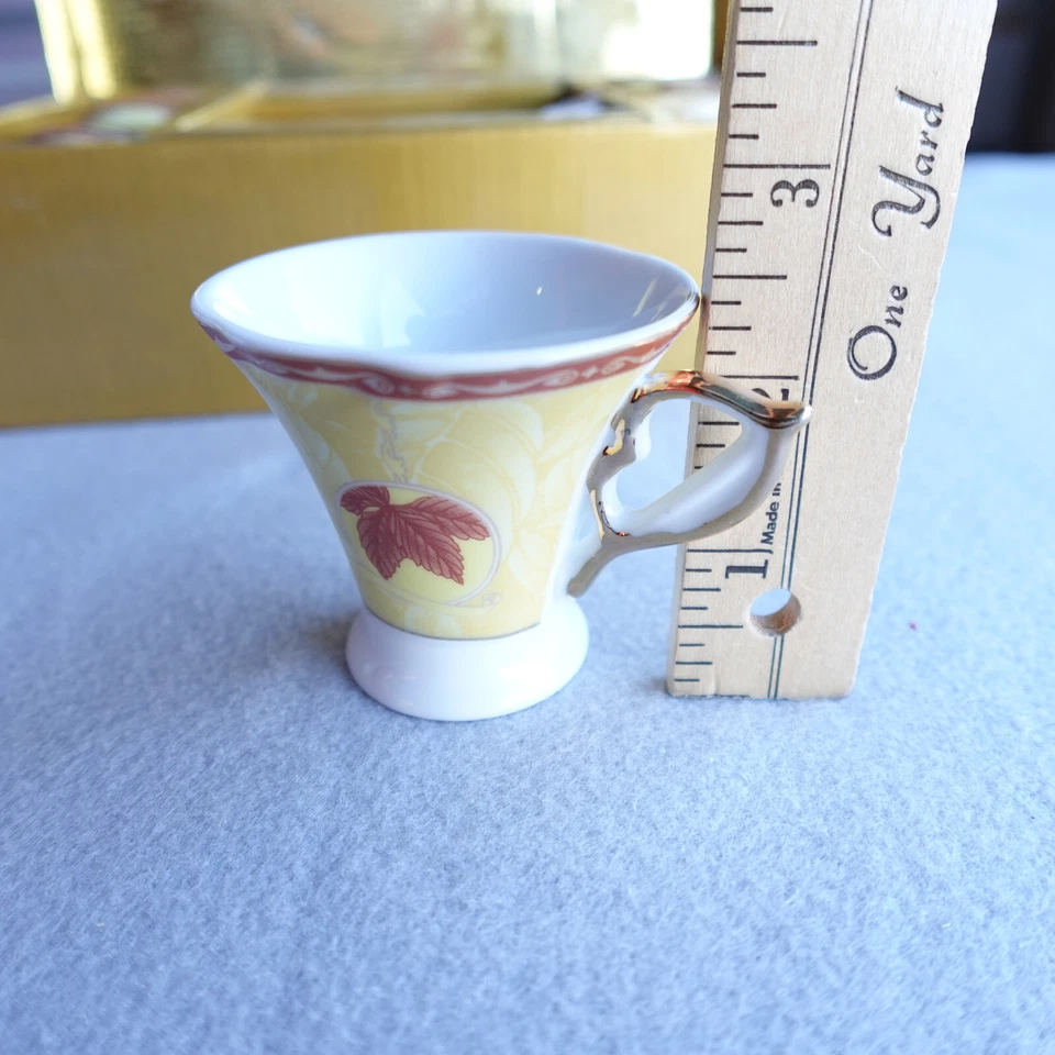 VTG Yamasen Gold Collection 24CT Gold Plated Fine Porcelain Cup & Saucer Leaf - Image 4 of 4