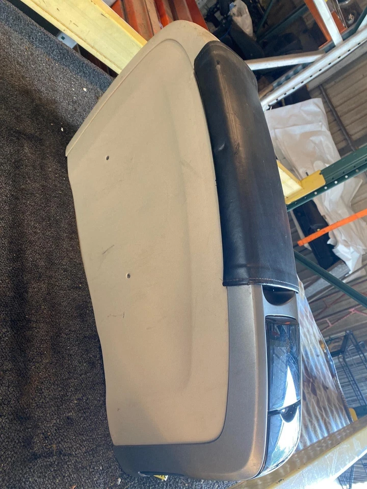 2004 - 2009 TOYOTA PRIUS console frontal apoio de braço câmbio de chão com suporte de copo duplo - Imagem 2 de 4