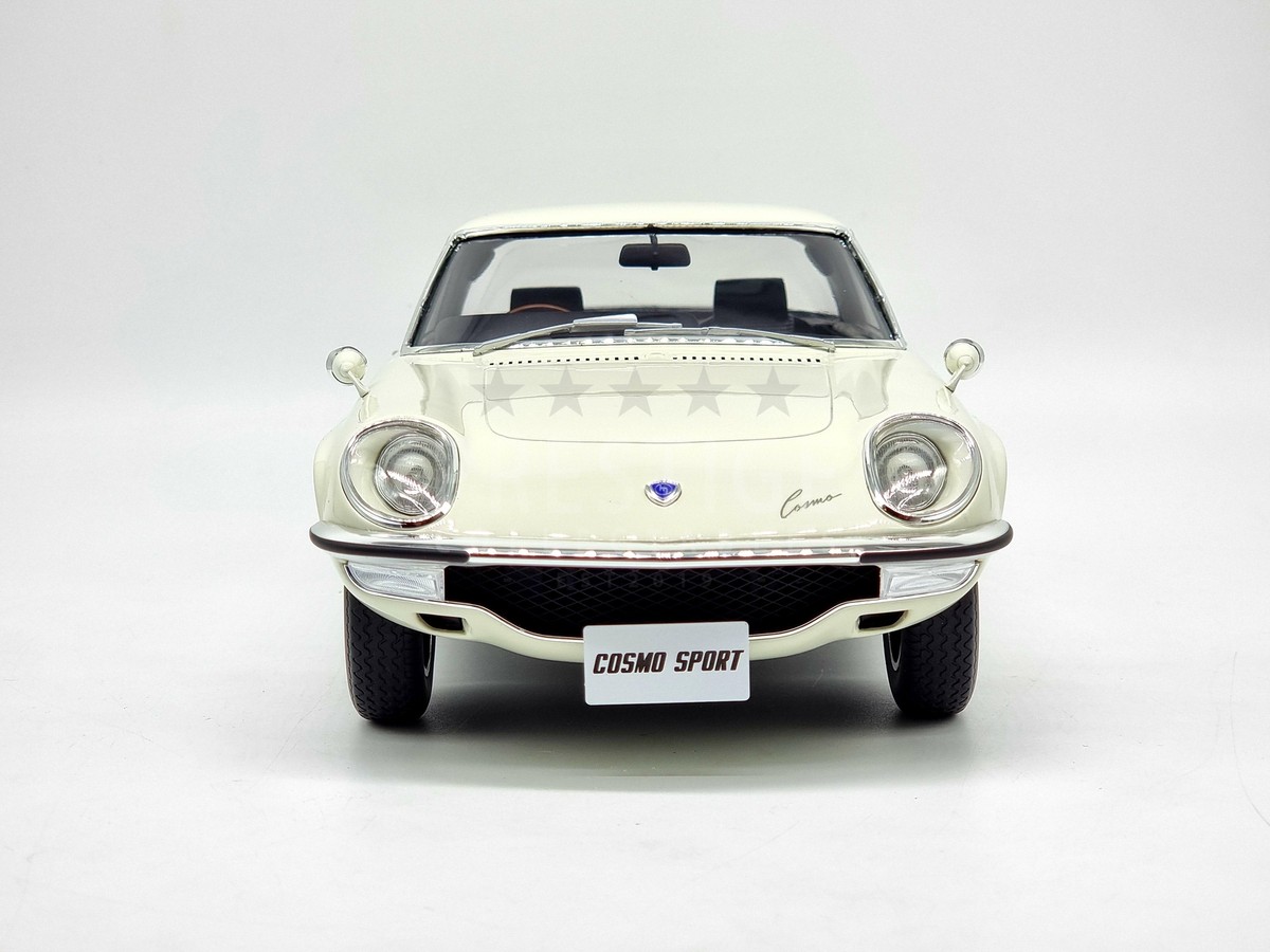 Kyosho Samurai Mazda Cosmo Sport Coupe White Large 1:12 Kyosho Samurai Mazda Cosmo Sport Coupe White Large 1:12