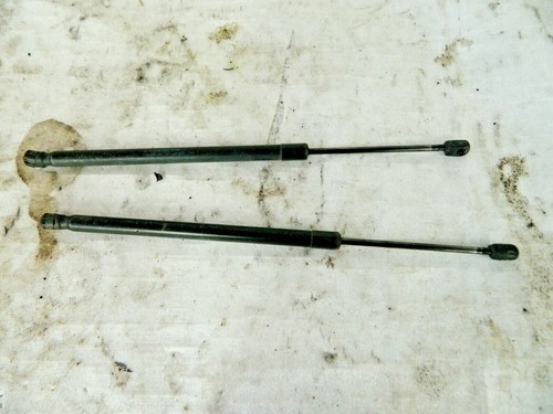 VW Touran 1T 2 x Heckklappenlifter, Dämpfer