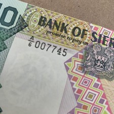 Low Serial Sierra Leone 10 Leone 1988 UNC Animal - Ox Leonen Currency