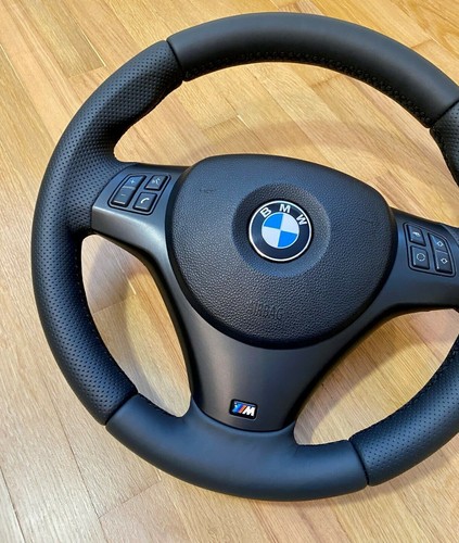 Volante deportivo BMW M E90 E91 E92 E93 NEGRO - Imagen 2 de 7