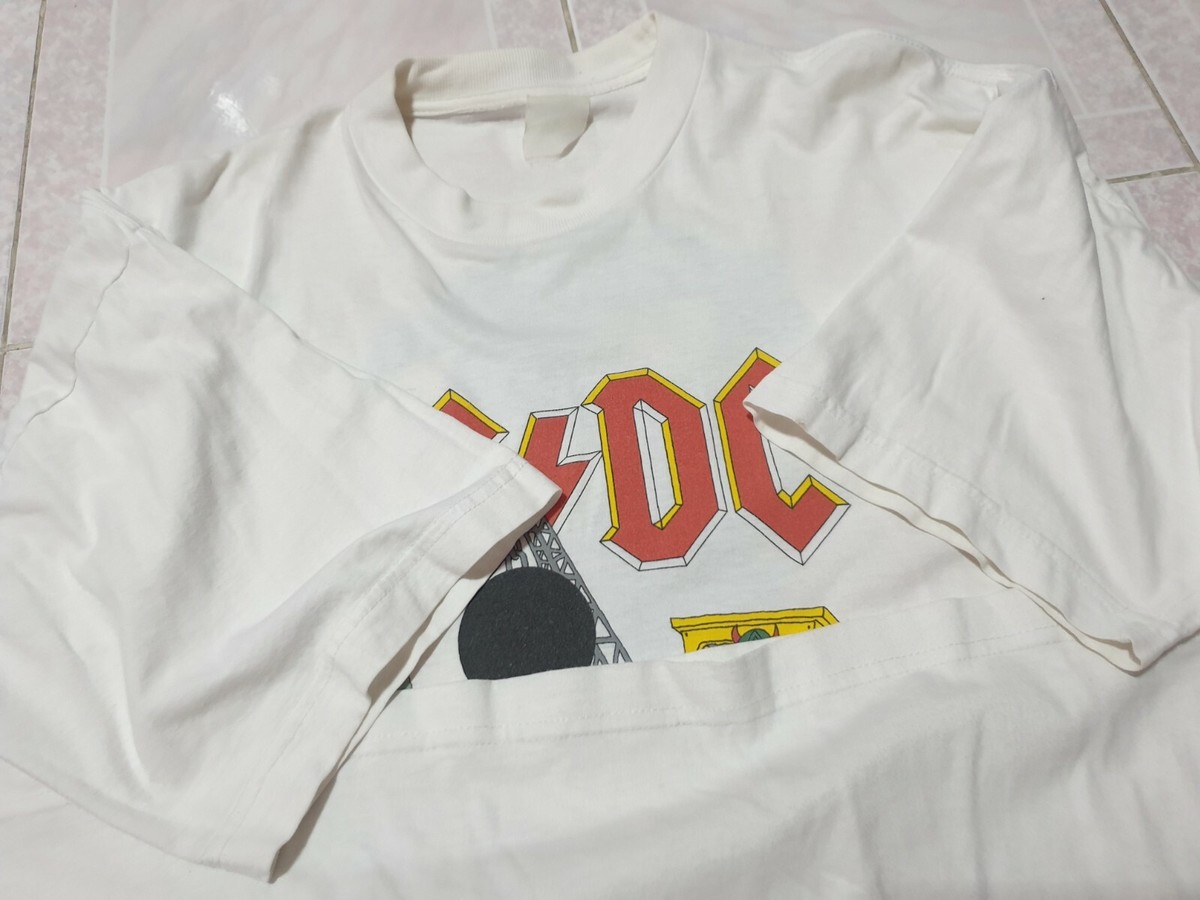 Rare VINTAGE 1996 AC/DC Beavis and Butthead MTV Tour T Shirt Rare VINTAGE 1996 AC/DC Beavis and Butthead MTV Tour T Shirt
