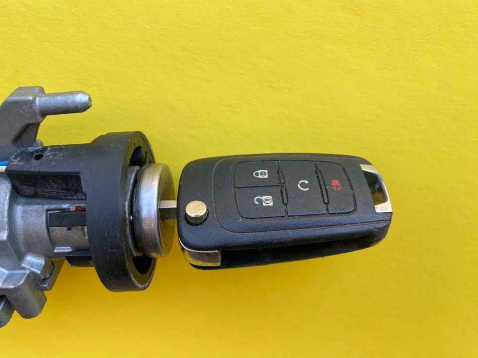 2013-2016 BUICK ENCORE IGNITION SWITCH LOCK W/ KEY & IMMOBILIZER OEM 95422544 - Image 2 of 4