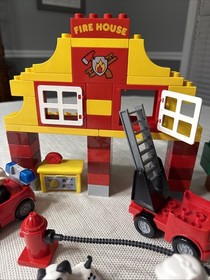 Lego DUPLO My First Fire Station #6138 Retired Includes Desk & &ldquo;Firehouse&rdquo; Block