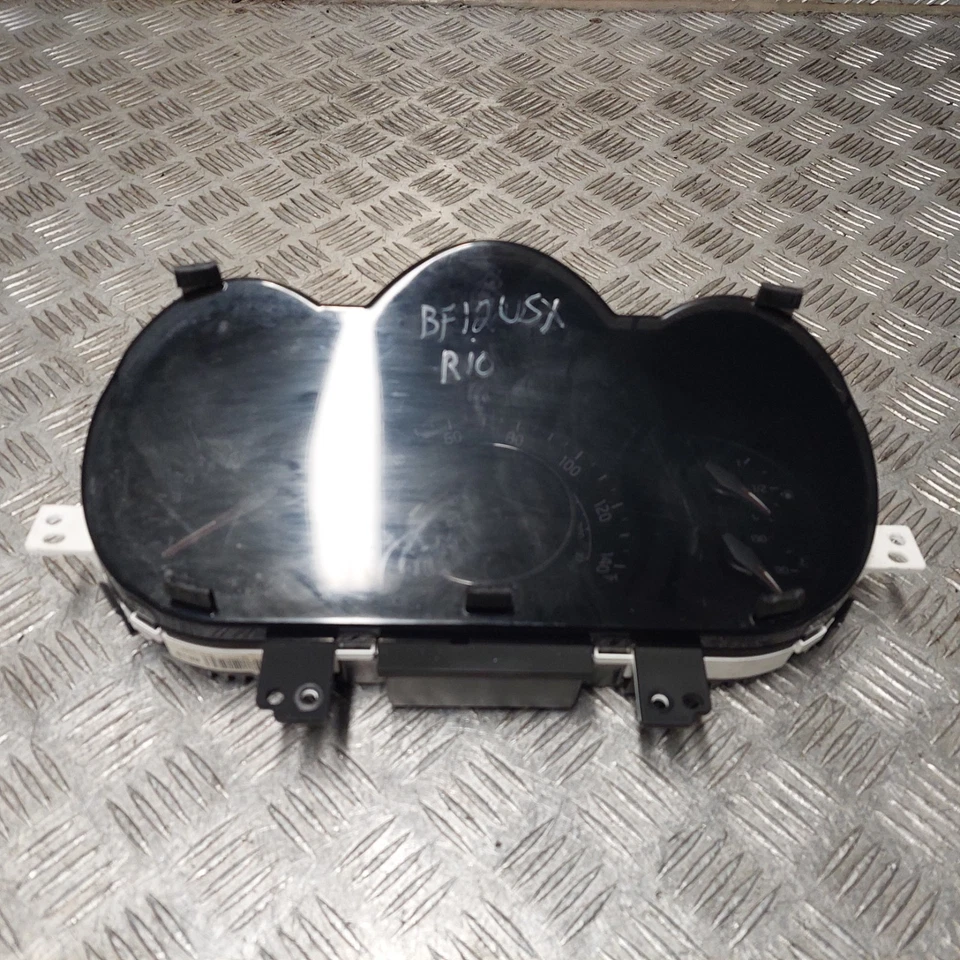 Kia Rio 3 MK3 2012 1.4 petrol ignition barrel key transponder engine ecu kit - Image 2 of 4