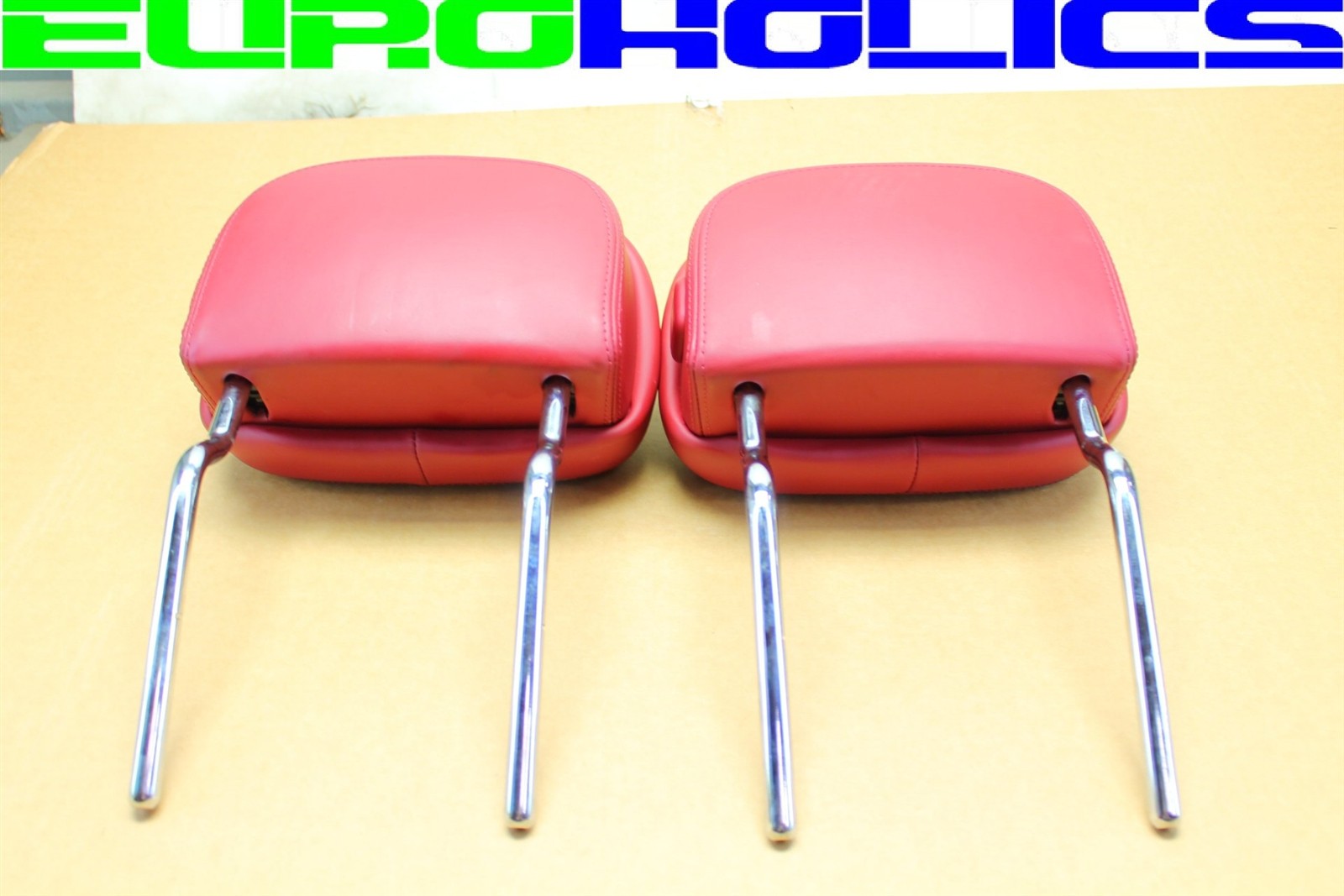 PAIR Maserati M157 Ghibli 14-23 Front Left Right Driver Passenger Headrest RED