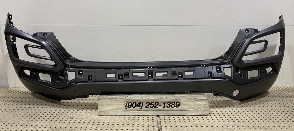OEM 2018-2019 Hyundai Kona Limited Rear Bumper Cover Genuine 86611