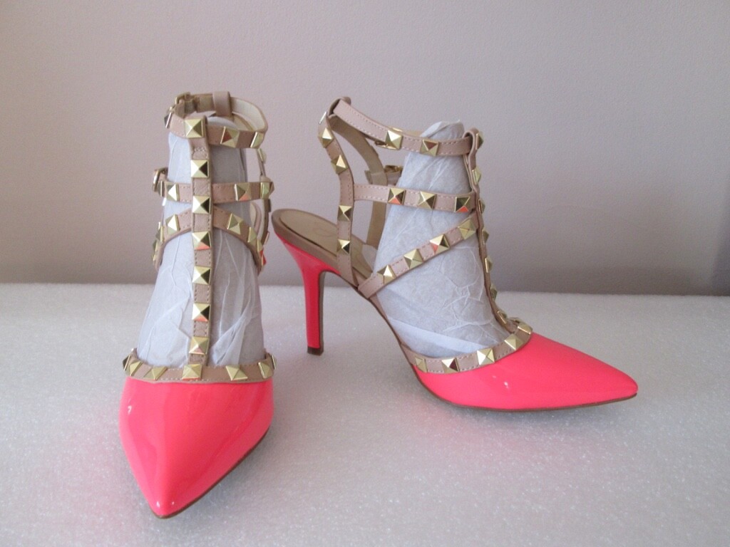 jessica simpson dameera pump