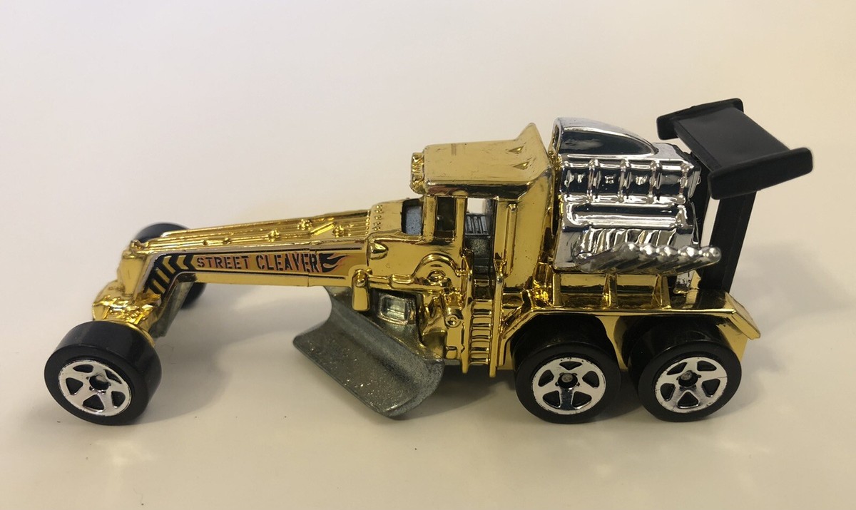 Hot Wheels CITY WORKS 10/10 - Street Cleaver Gold & Chrome