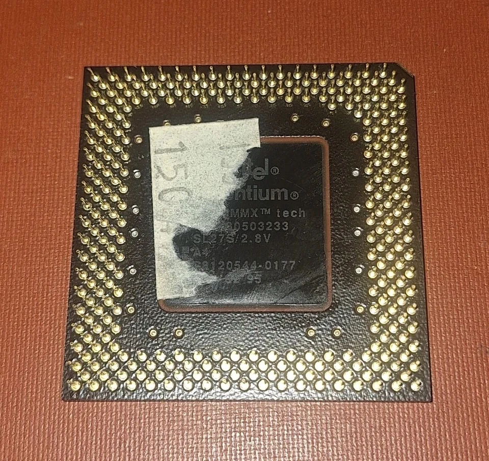 TESTED CPU VINTAGE INTEL PENTIUM MMX 233 BLACK FIBER SOCKET 7  RETRO PC DOS - Immagine 2 di 2