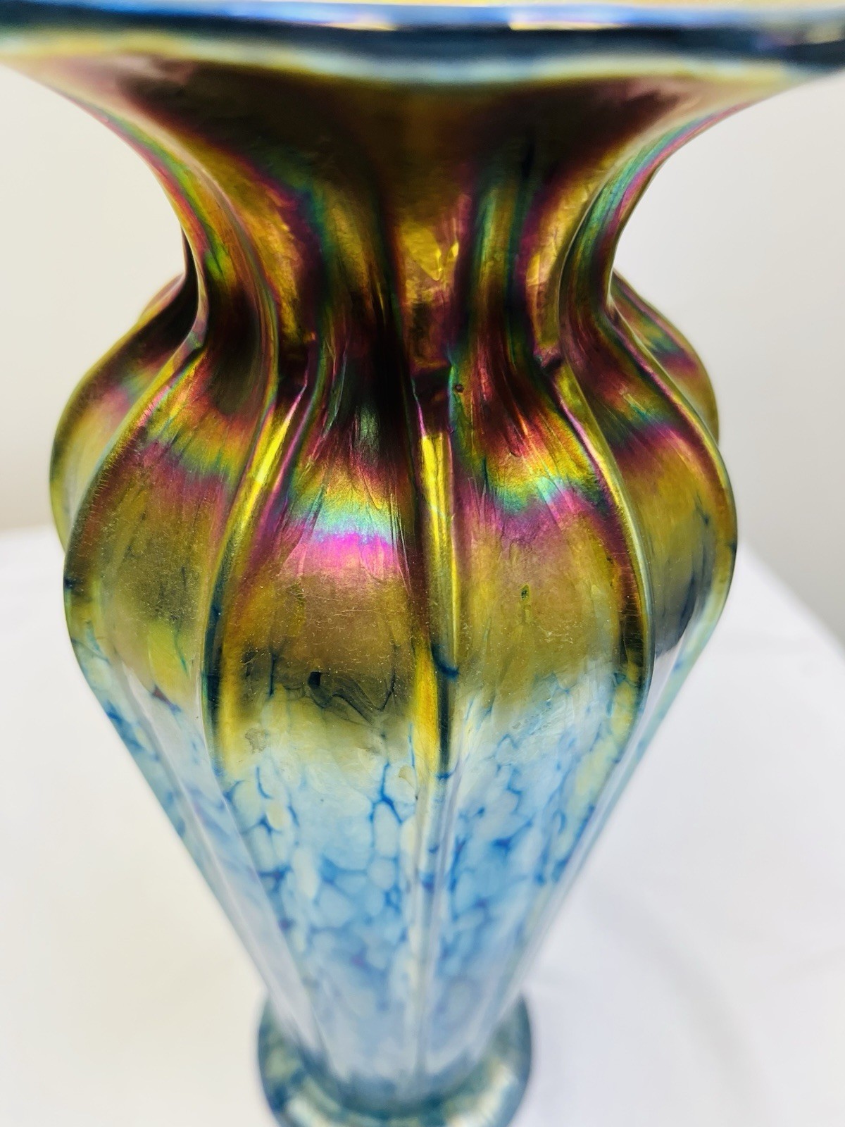 LUNDBERG STUDIOS  VASE Tall 12.5" Iridescent Gold Blue - Signed/Numbered 111652