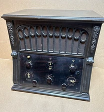 1924 RCA RADIOLA X Tube Radio Receiver Ornate Cabinet Gem of a Radio