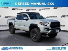 2019 Toyota Tacoma TRD Off-Road Pickup 4D 5 ft
