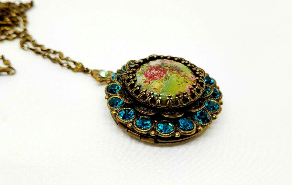 Precioso Collar Medallón Michal Negrin Flores Cristal Azul. Foto 4 de 4