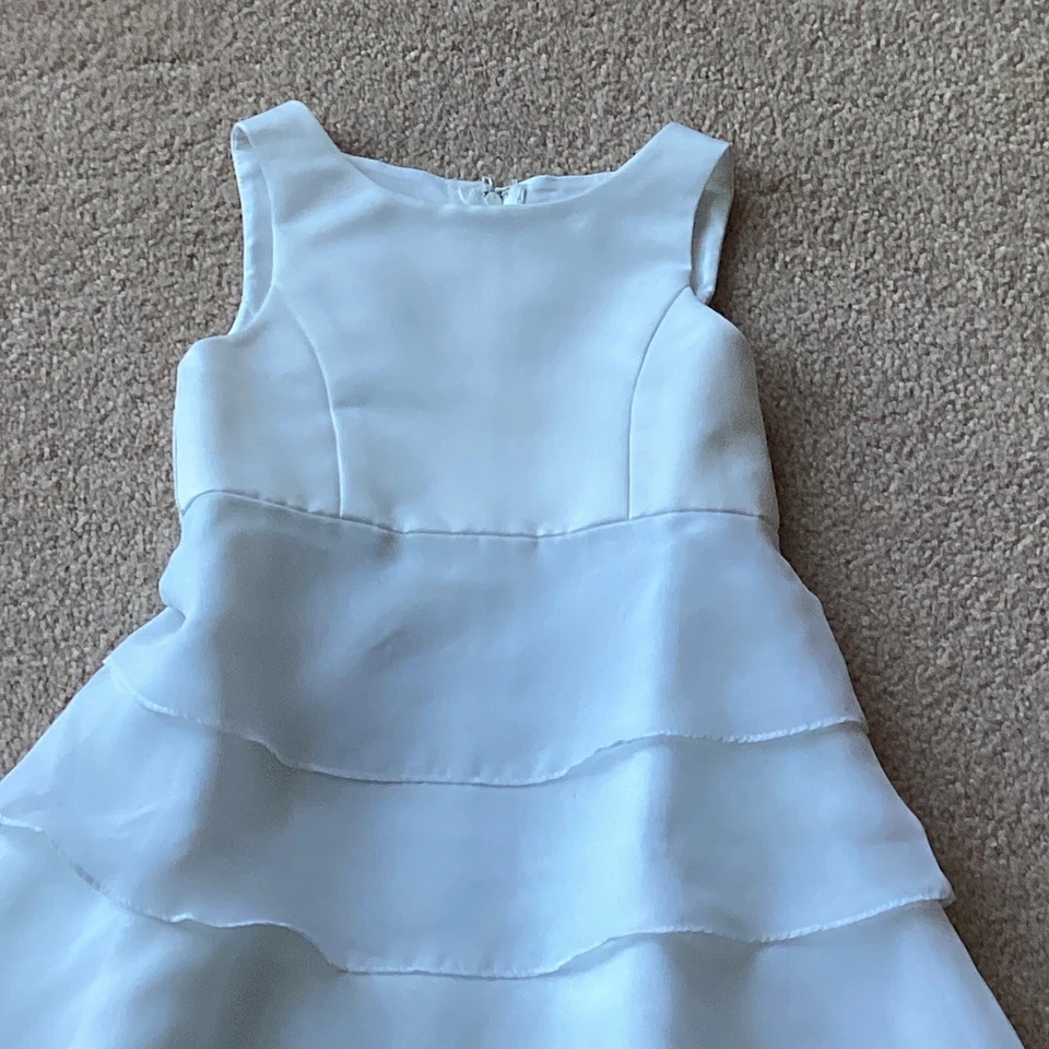 VESTIDO FORMAL BLANCO SIN MANGAS DAVIDS BRIDAL INFANTE 2T, FALDA ESCALONADA O EN CAPAS Foto 2 de 4