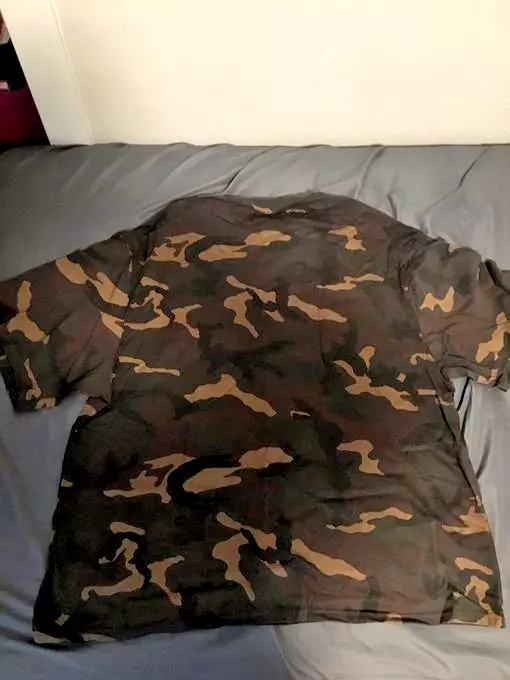 genstand Anmelder by ADIDAS YEEZY SEASON 1 CAMO T-SHIRT Medium | eBay