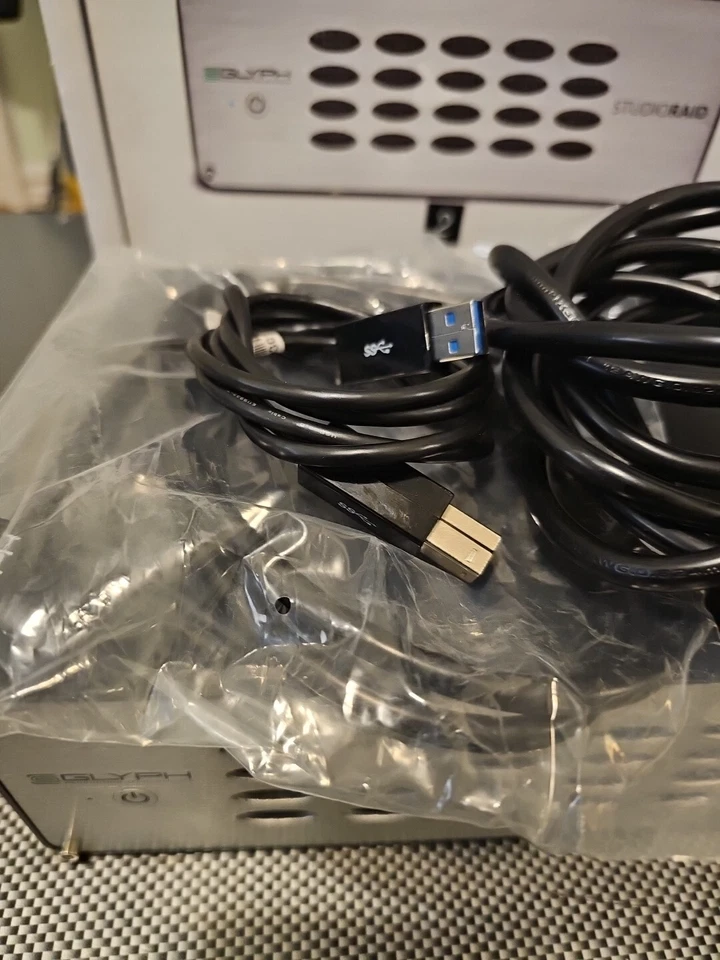 Glyph SR8000 Studio Raid 8tb 7200rpm Usb 3 Fw800 Esata - Image 3 of 4