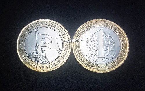 TURKEY 1 LIRA 2016 COMM BiMETAL UNC COIN IN MEMORY OF 15th JULY MARTYRS&VETERANS - Picture 2 of 5