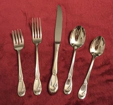 ONEIDA - CALLA LILY - DELUXE - Stainless Flatware * CHOICE OF PIECES * CHOOSE