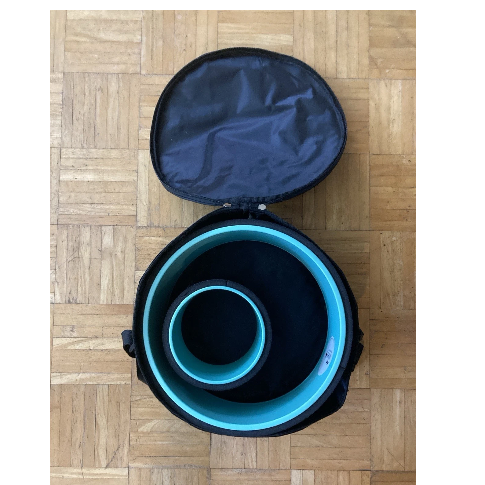 chirp. brand 2-Piece Textured Foam Roller Set w/ Carrying Case, Black & Blue
Opens in a new window o