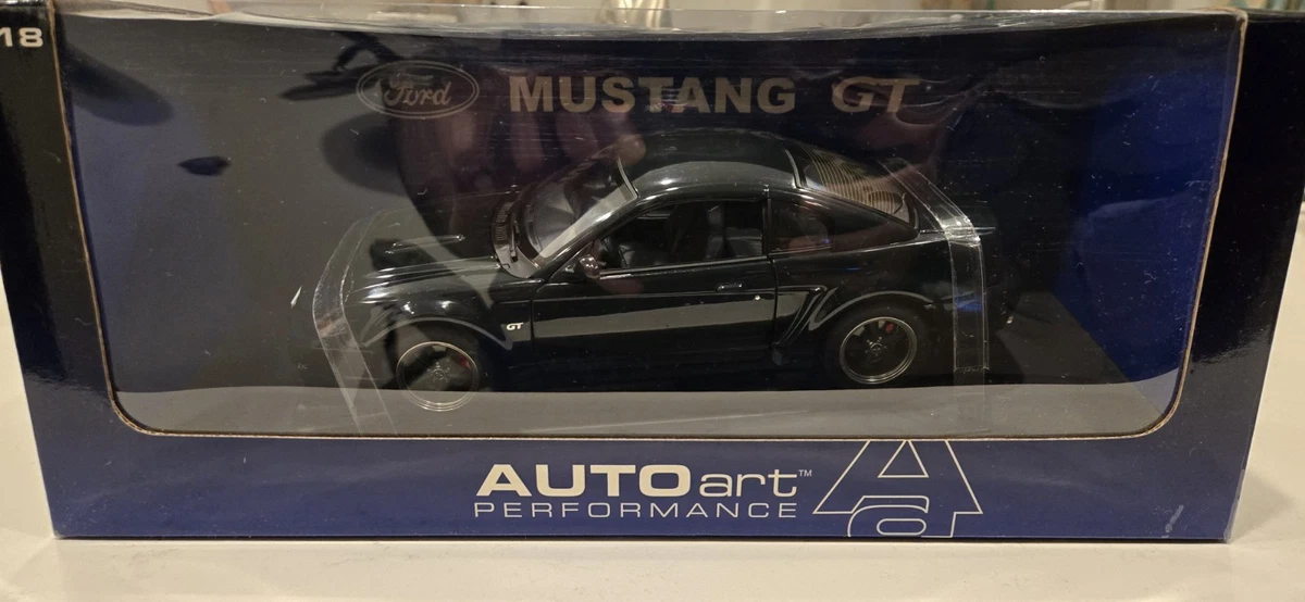 AUTOart Ford Mustang GT Contemporary Manufacture Diecast Cars for