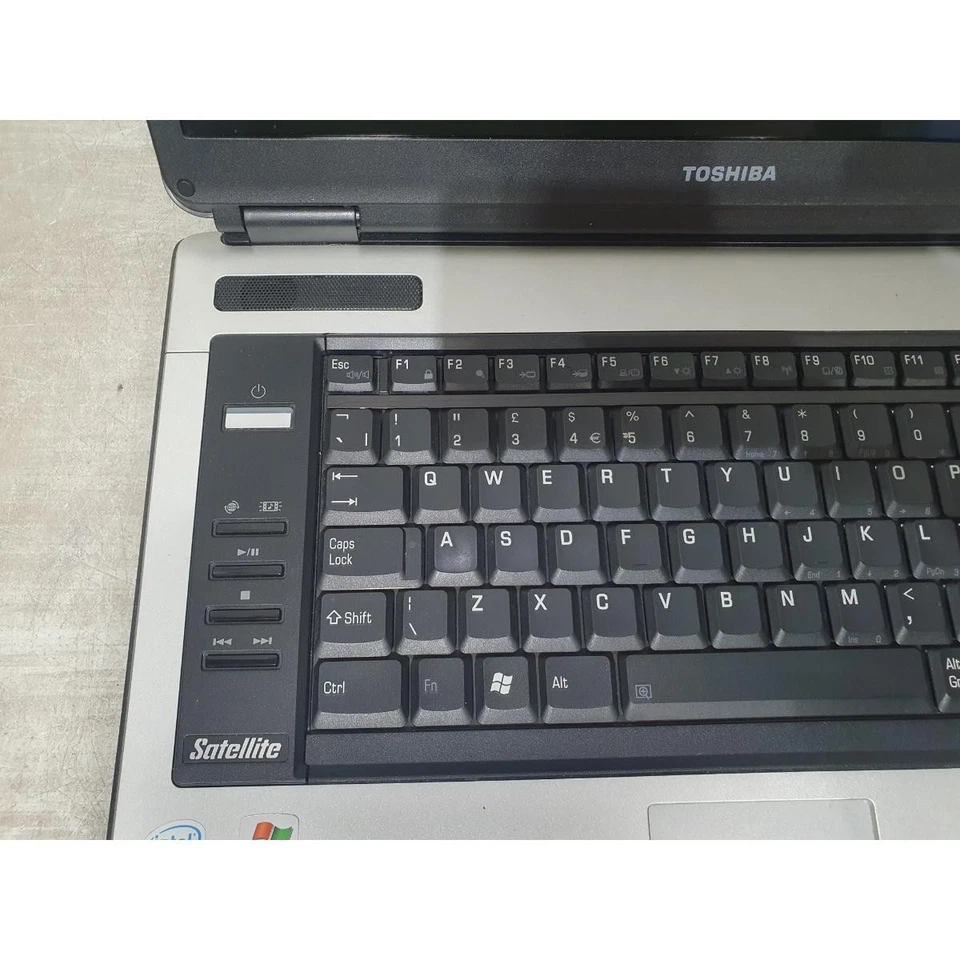 Toshiba Satellite A100-201 Laptop Black 15.4 LCD Display Windows XP - For Parts - Image 4 of 4