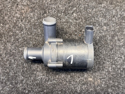 Skoda Fabia 6Y Wasserpumpe Zusatzwasserpumpe Umwälzpumpe VW Golf Audi 1K0965561J