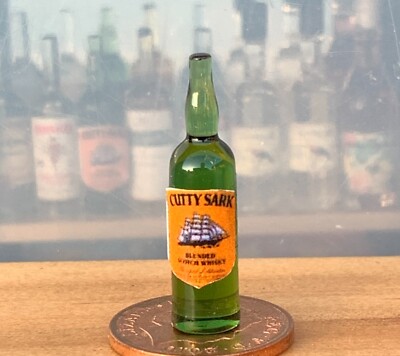 Puppenhaus Cutty Sark Whisky Etikett auf einer Glasflasche Maßstab 1:12 Miniatur Tumdee