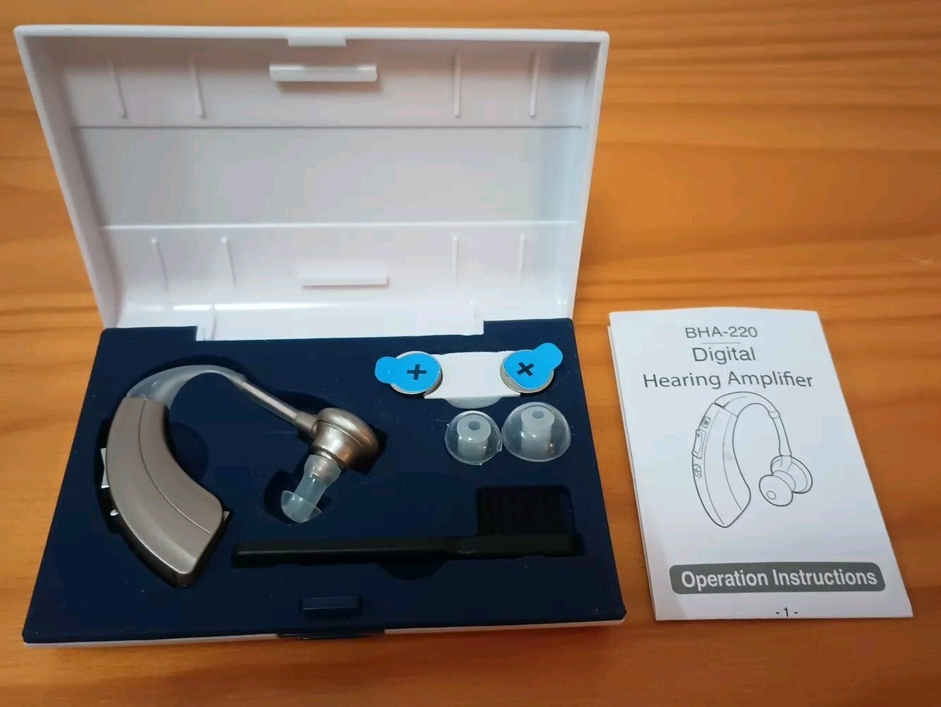 Digital Hearing Amplifier by Britzgo BHA220. LONG Battery Life, Silver