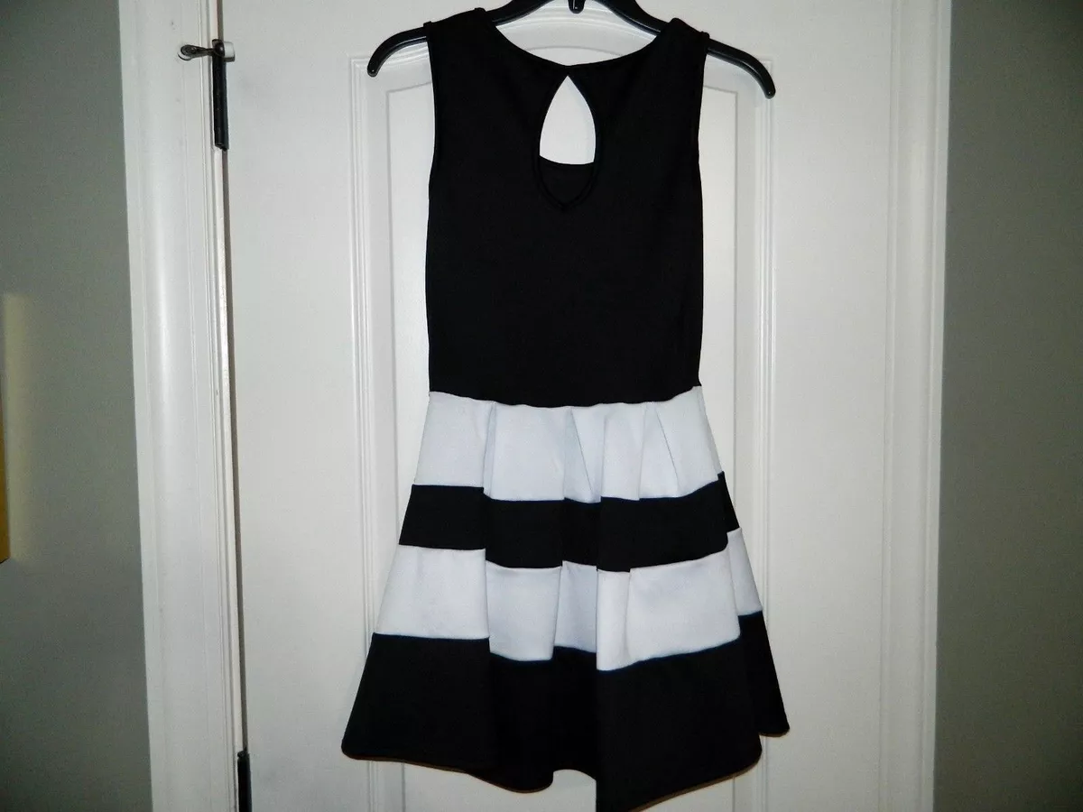 Black and white dresses for sale juniors