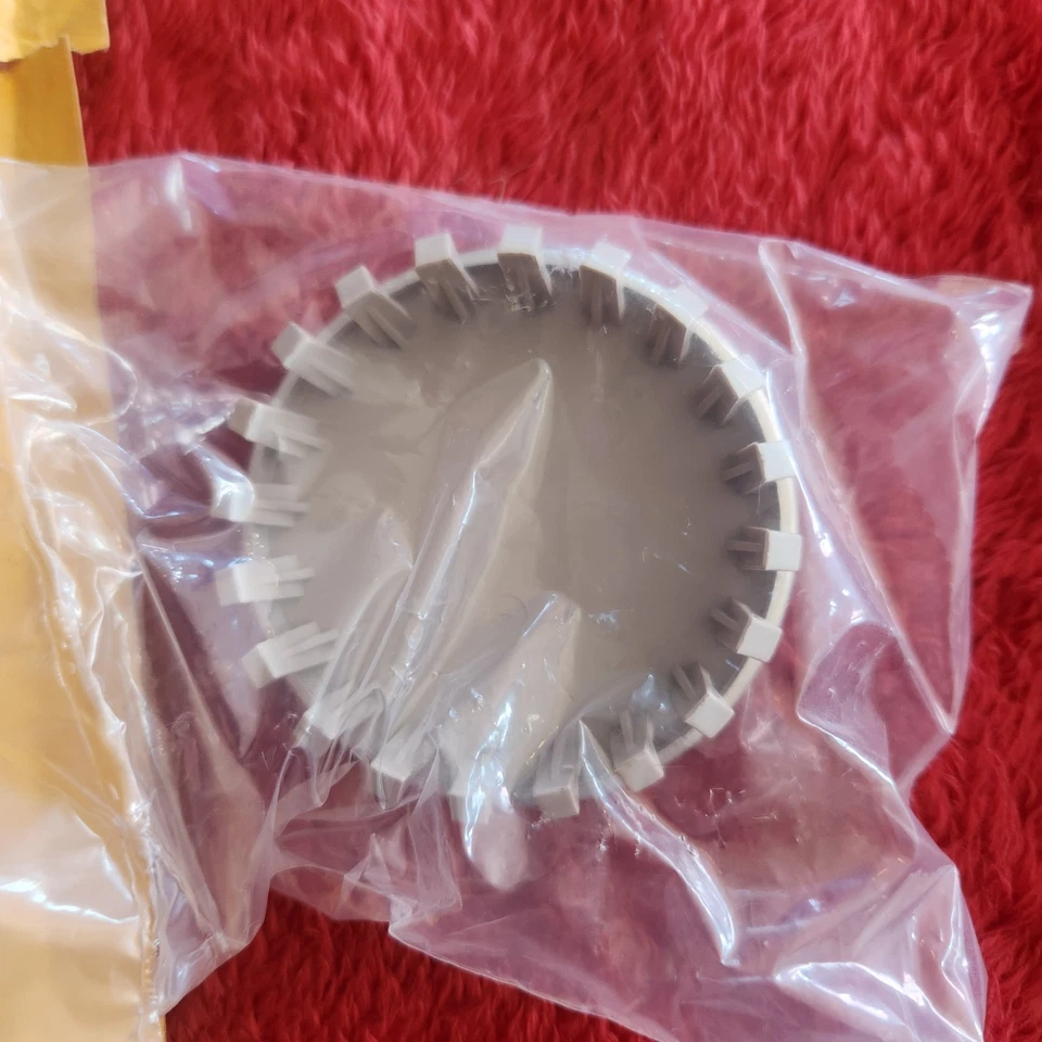 Tapacubos genuina GM 2014-2024 GMC Chevrolet Canyon Sierra 1500 Yukon 20942000 Foto 2 de 3