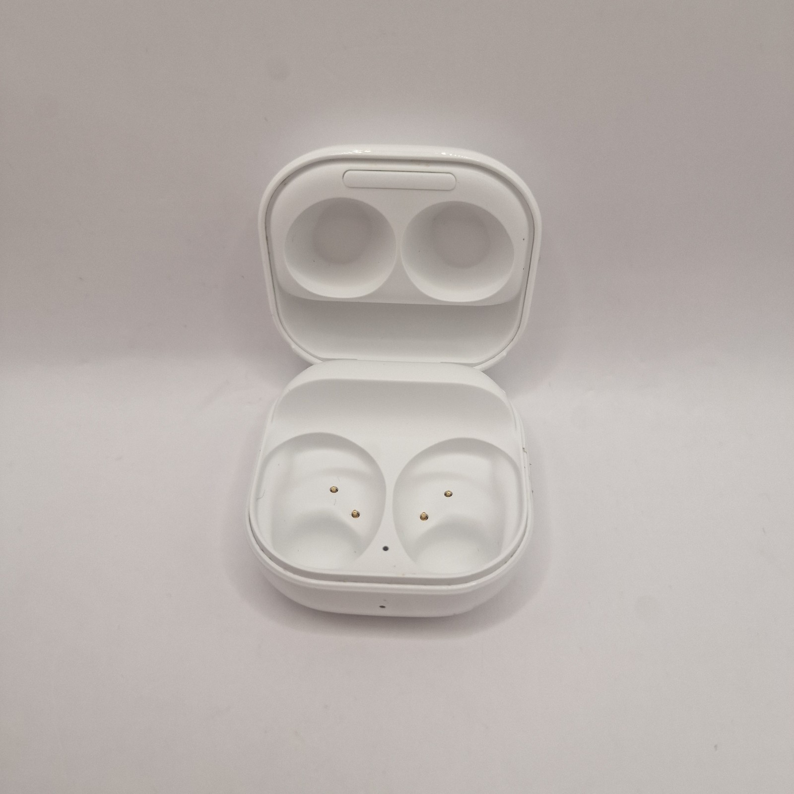 Samsung Galaxy Buds FE Bluetooth earbuds SM-R400 WHITE- CHARGING CASE ONLY
