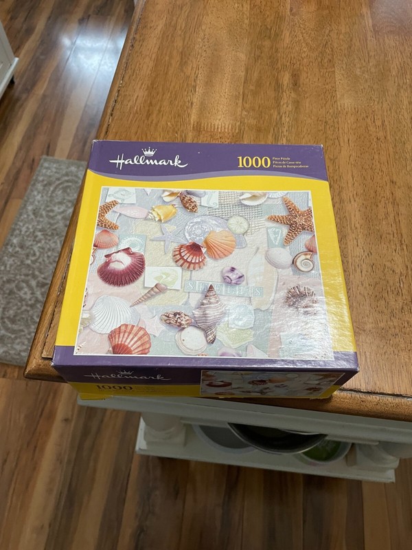 1000 piece Hallmark JIgsaw Puzzle
