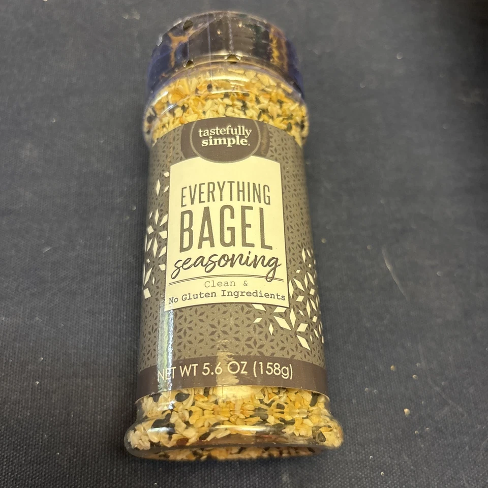NEW Tastefully Everything Bagel Seasoning ** FREE SHIPPING ** - Image 2 of 3