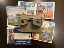 1970's Vintage View Master- Sawyers Tan -Made In USA With Slides - Nice 