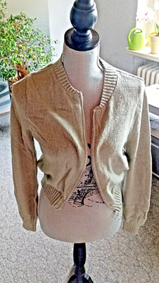 Damen Strickweste '' Stradivarius '' Gr. S, Grün