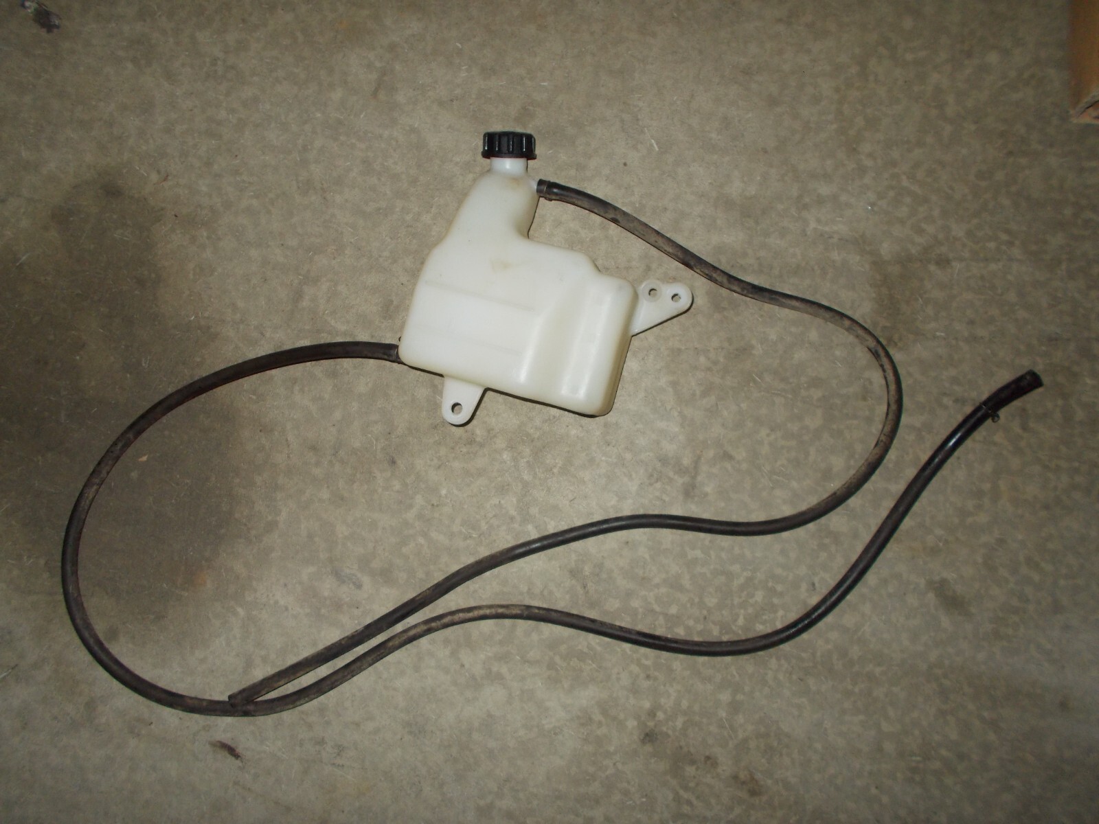 2006 Kawasaki Brute Force 750 Antifreeze Coolant Overflow Tank Catch