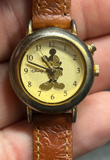 Disney MICKEY MOUSE club ladies quartz MUSICAL gold tone WATCH Sii Seiko VIDEO