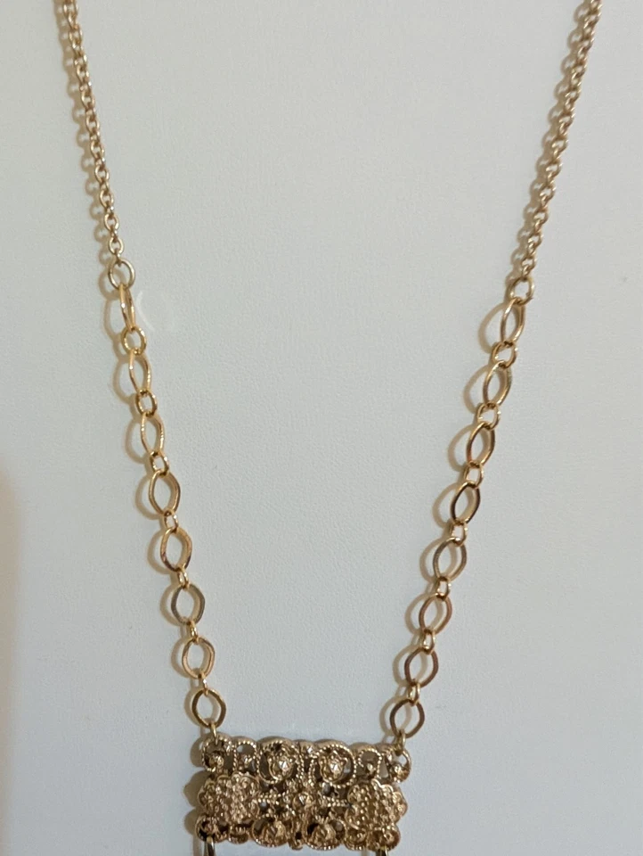 Collar de borla de encaje dorado Anthropology Foto 3 de 4