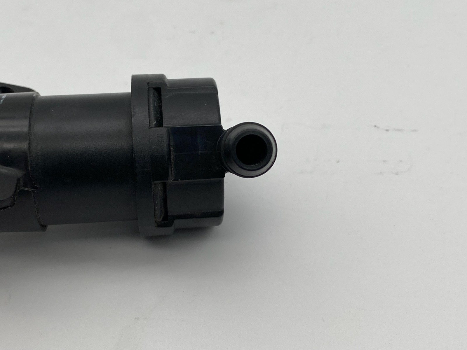 2005-2014 Aston Martin V8 Vantage Driver Headlight Washer Jet Cap Sprayer LH OEM
