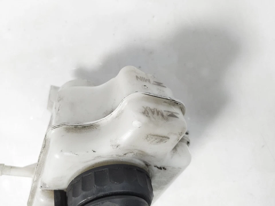 2008-2013 Audi Tt Quattro Brake Booster Master Cylinder 8J1-611-301 - Imagem 3 de 4