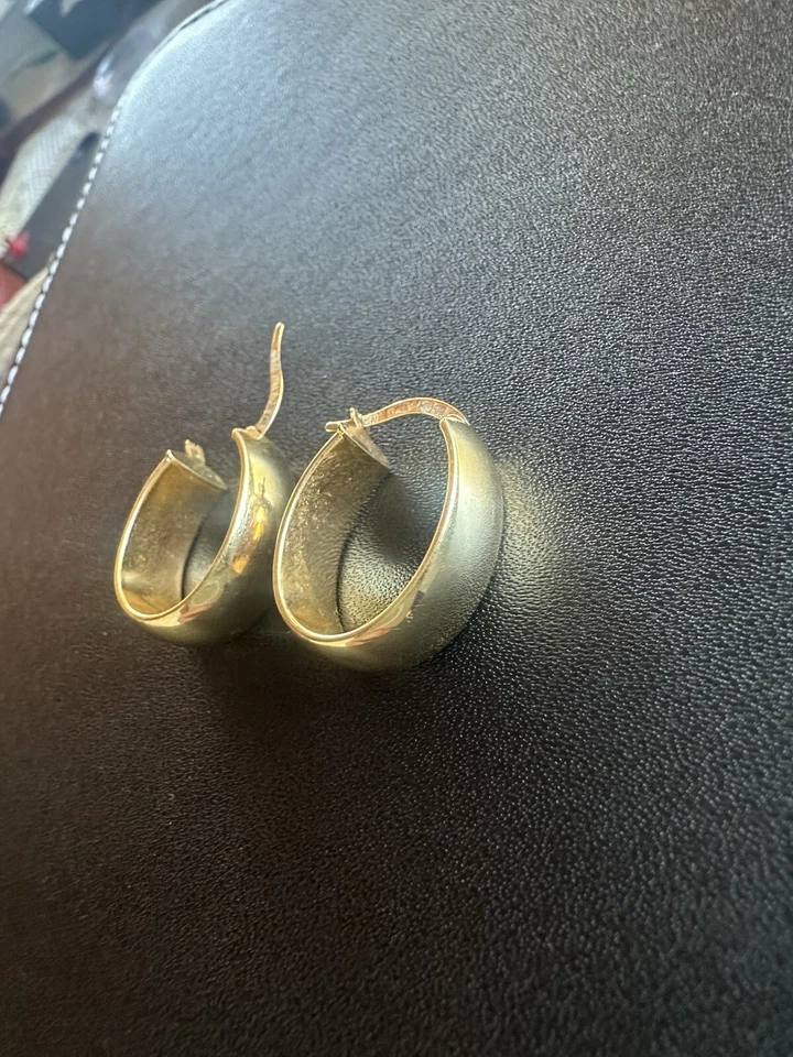 CLASSIC 18K Yellow Gold Milor ITALY 8mm Wide Hoop Pierced Earrings 2.76 Grams - Image 4 of 4